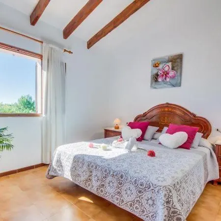 Holiday Sleeps 8 With Pool بيت للعطل *