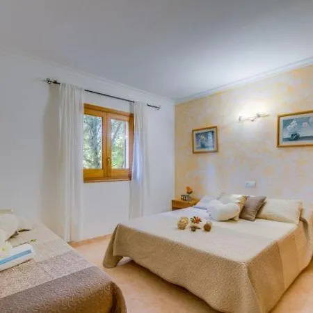 Holiday Sleeps 8 With Pool
