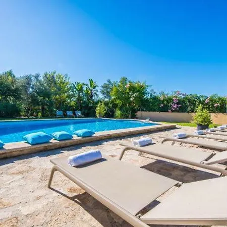 بيت للعطل Holiday Sleeps 8 With Pool